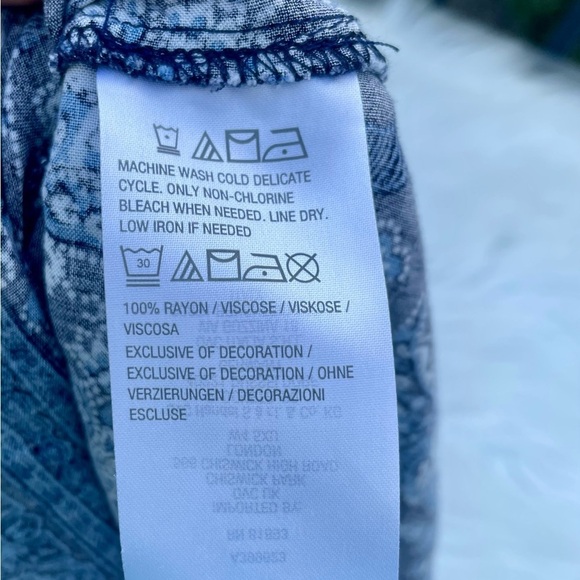 Susan Graver Womens Floral Woven Tie Neck Peasant Tunic Top - Size Med. petite - Picture 11 of 12